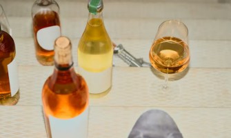Natural wines: τι είναι πραγματικά τα φυσικά κρασιά